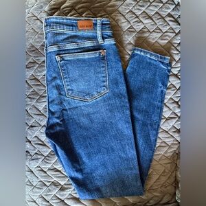 Judy Blue Dark Wash Skinny Jeans
